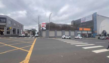 Comercial para alugar, 700.00 m2 por R$27000.00  - Centro - Ponta Grossa/PR