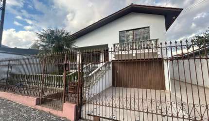 Casa Residencial com 3 quartos  à venda, 230.00 m2 por R$1200000.00  - Jardim Carvalho - Ponta Grossa/PR