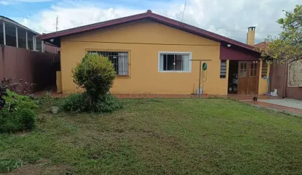 Casa Residencial com 3 quartos  à venda, 230.00 m2 por R$680000.00  - Jardim Carvalho - Ponta Grossa/PR