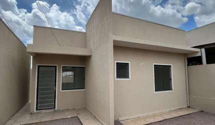 Casa Residencial com 2 quartos  à venda, 56.00 m2 por R$180000.00  - Chapada - Ponta Grossa/PR