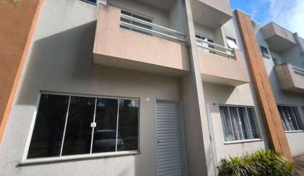 Sobrado com 2 quartos  para alugar, 60.00 m2 por R$1147.00  - Uvaranas - Ponta Grossa/PR