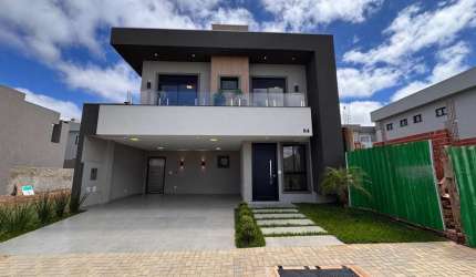 Casa Residencial com 3 quartos  à venda, 181.00 m2 por R$1090000.00  - Uvaranas - Ponta Grossa/PR