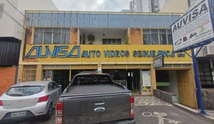 Casa Comercial com 4 quartos  à venda, 462.00 m2 por R$2500000.00  - Centro - Ponta Grossa/PR