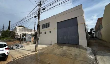 Barracão/Galpão para alugar, 290.00 m2 por R$5000.00  - Uvaranas - Ponta Grossa/PR