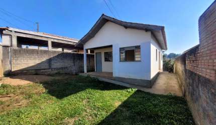 Casa Residencial com 3 quartos  para alugar, 60.00 m2 por R$850.00  - Colonia Dona Luiza - Ponta Grossa/PR