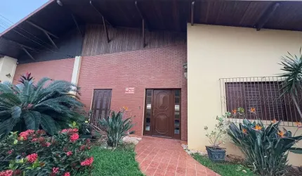 Sobrado com 4 quartos  para alugar, 274.74 m2 por R$4200.00  - Estrela - Ponta Grossa/PR