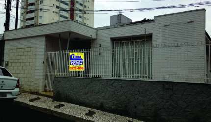 Terreno à venda, 423.00 m2 por R$827520.00  - Centro - Ponta Grossa/PR