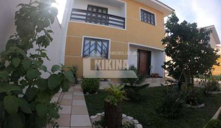 Casa Residencial com 4 quartos  à venda, 263.00 m2 por R$850000.00  - Uvaranas - Ponta Grossa/PR