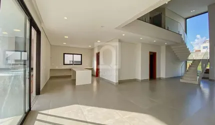 Casa Moderna à venda com 4 suítes e Escritório no Alphaville Nova Esplanada em Votorantim, SP