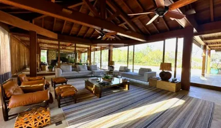 Casa com 12 Suítes à Venda no Condomínio Fazenda Boa Vista
