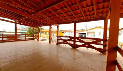 Casa à venda Centro de Sarapuí