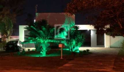 Casa térrea no Village Ipanema Araçoiaba da Serra