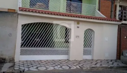 Casa à venda na Vila Carvalho, Sorocaba - 3 dormitórios, 2 salas, aquecedor solar e localização privilegiada.