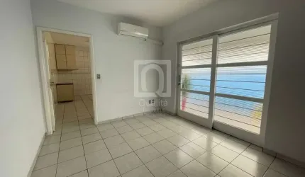 Casa Comercial para Locação no Jardim América, Sorocaba-SP: 4 Salas, 2 Banheiros, 2 Vagas - 230m² de Área