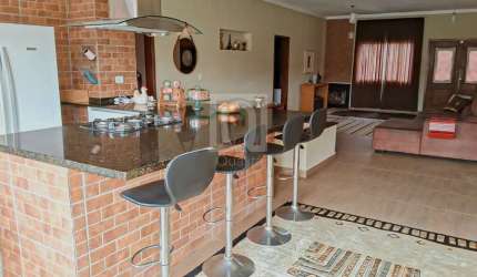 Chácara à venda no bairro São Manoel 2, Salto de Pirapora | 4 quartos, 2 suítes e área gourmet.