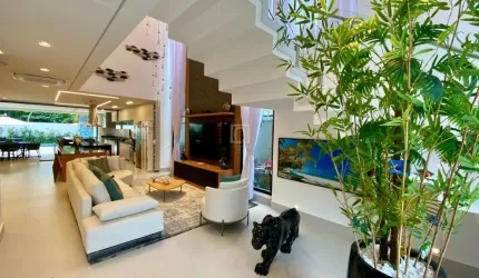 Casa de luxo à venda na Riviera São Lourenço Golf Club, Bertioga | 7 suítes, 380 m²
