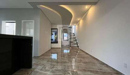 Casa no condomínio Golden Park Residence 2 à venda em Sorocaba-SP,  3 quartos, 1 suíte, 2 salas, 3 banheiros, 4 vagas, 200 m².