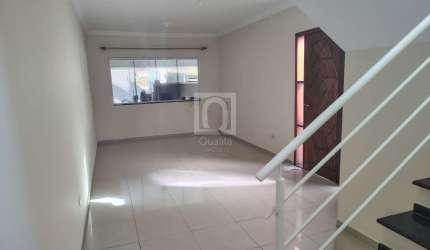 Casa 4 quartos com quintal à venda em São Roque, SP.