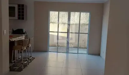Casa sobrado com 3 quartos no Condomínio Jardim Vilaça em São Roque