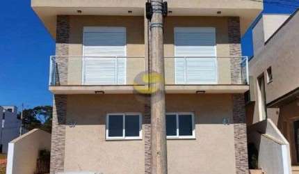 Casa nova em condominio Semi Isolada, 3 quartos, 1 suíte, quital gramado.