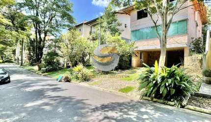 Casa para locação com 4 dormitórios- 2 suítes