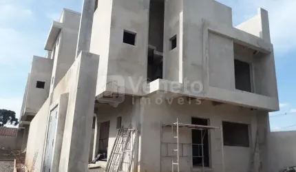 Encante-se com este sobrado incrível no coração do Bairro Alto, oferecendo: