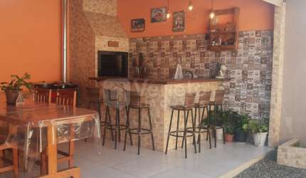 Seja bem-vindo ao seu novo lar no acolhedor Bairro São Dimas! Confira tudo o que essa casa especial oferece:
