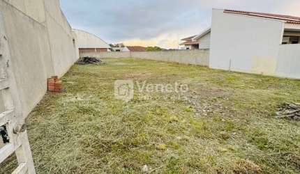 Terreno amplo e bem localizado, perfeito para quem busca tranquilidade e espaço para construir!