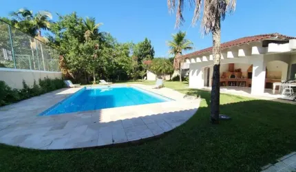 Casa Alto Padrão para Venda em Jardim Acapulco Guarujá-SP