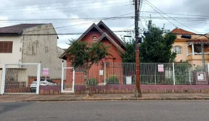 Casa à venda no bairro Medianeira - Porto Alegre/RS