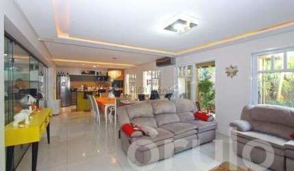 Casa Alto Padrão 4 suítes 4 vagas em condomínio