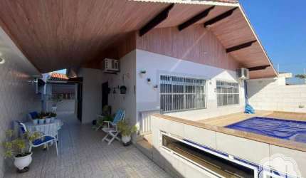 Casa à venda no Jardim Suarão