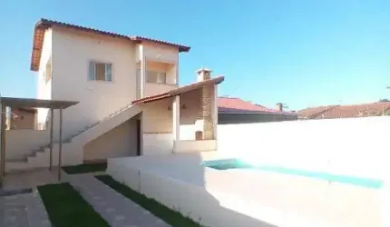 Casa à venda com 2 quartos no bairro Jamaica (Praia)