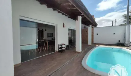 Casa à venda com 3 quartos no bairro Jamaica (Praia)