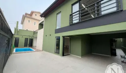Sobrado à venda com 4 quartos no bairro Satélite