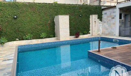 Sobrado à venda com 3 quartos no bairro Suarão