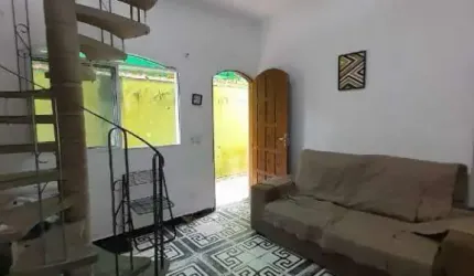Sobrado para aluguel com 4 quartos no bairro Jardim Santa Terezinha
