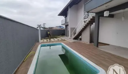Casa à venda com 3 quartos no bairro Jamaica (Praia)