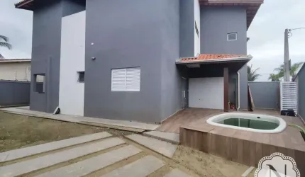 Sobrado à venda com 3 quartos no bairro Jamaica (Praia)