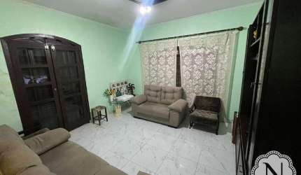 Casa à venda com 4 quartos no bairro Savoy