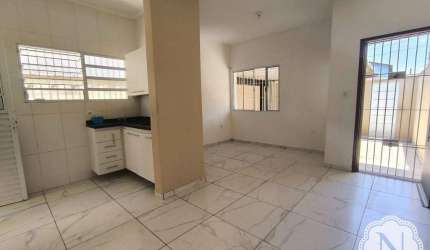 Casa à venda com 2 quartos no bairro Laranjeiras