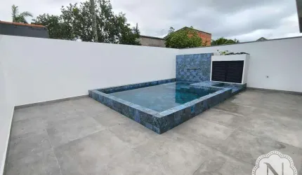 Casa à venda com 2 quartos no bairro Jamaica (Praia)