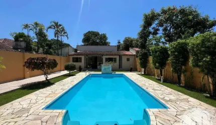 Casa à venda com 3 quartos no bairro Suarão