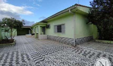 Casa à venda com 2 quartos no bairro Savoy