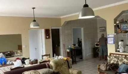 Sobrado à venda com 4 quartos no bairro Jardim Suarão