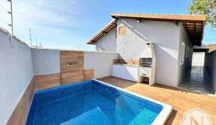 Casa térrea à venda com 2 quartos, piscina e churrasqueira – Itanhaém/SP