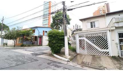 Casa à venda em São Paulo, Campo Belo, com 4 quartos, 200m²