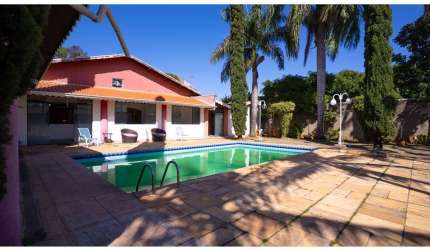 Casa à venda em Jundiaí, Jardim Tereza Cristina, com 3 quartos, 620m²