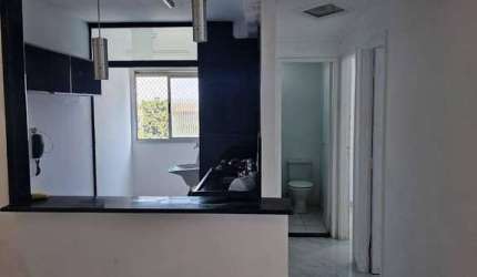Olha que oportunidade, para você que busca um apartamento desocupado e reformado na Parada XV de Novembro!