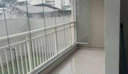 um verdadeiro achado na Mooca! Este apartamento de 74 m² aproximadamente, com 3 dormitórios, sendo 1 suíte e 2 vagas de garagem, está desocupado
